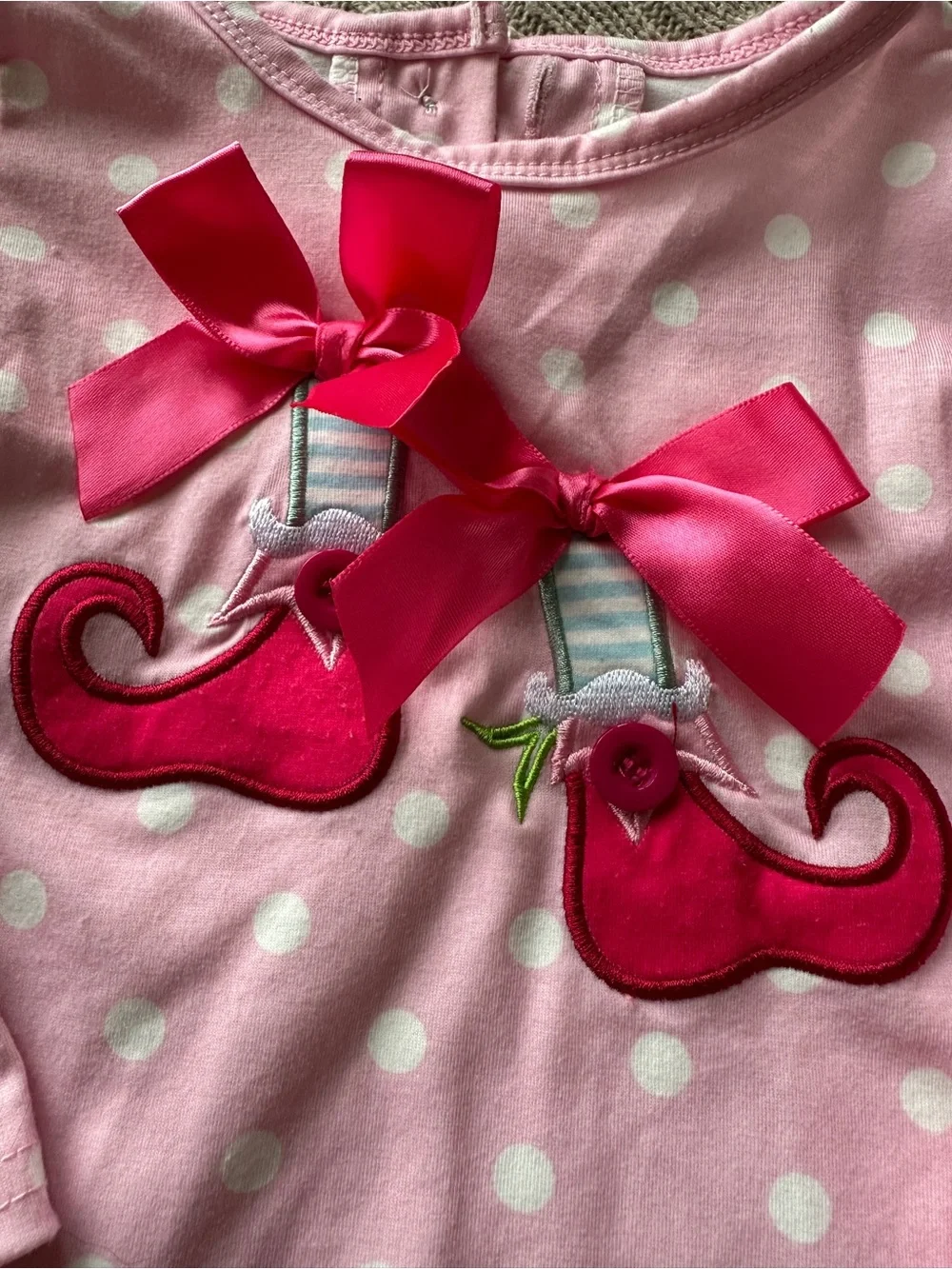EUC Baby Girl Christmas Elf Pajama, Pink Polka Dot Bows, 6-12 Months